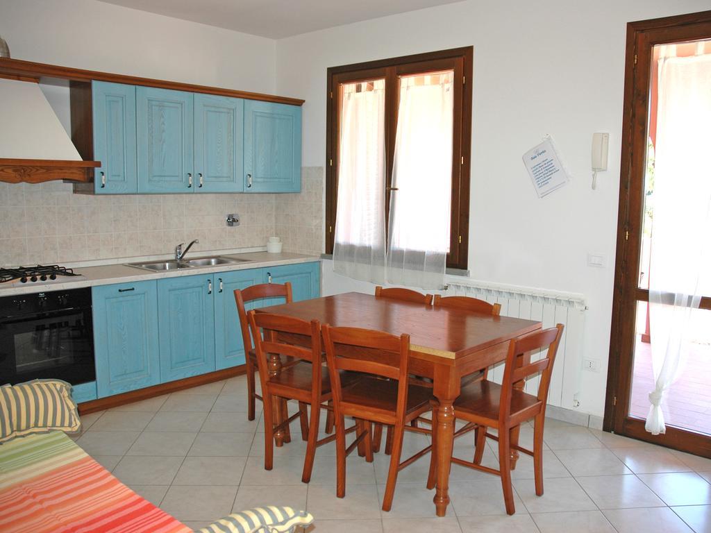 Appartement Baia Fiorita à Porto Azzurro Extérieur photo