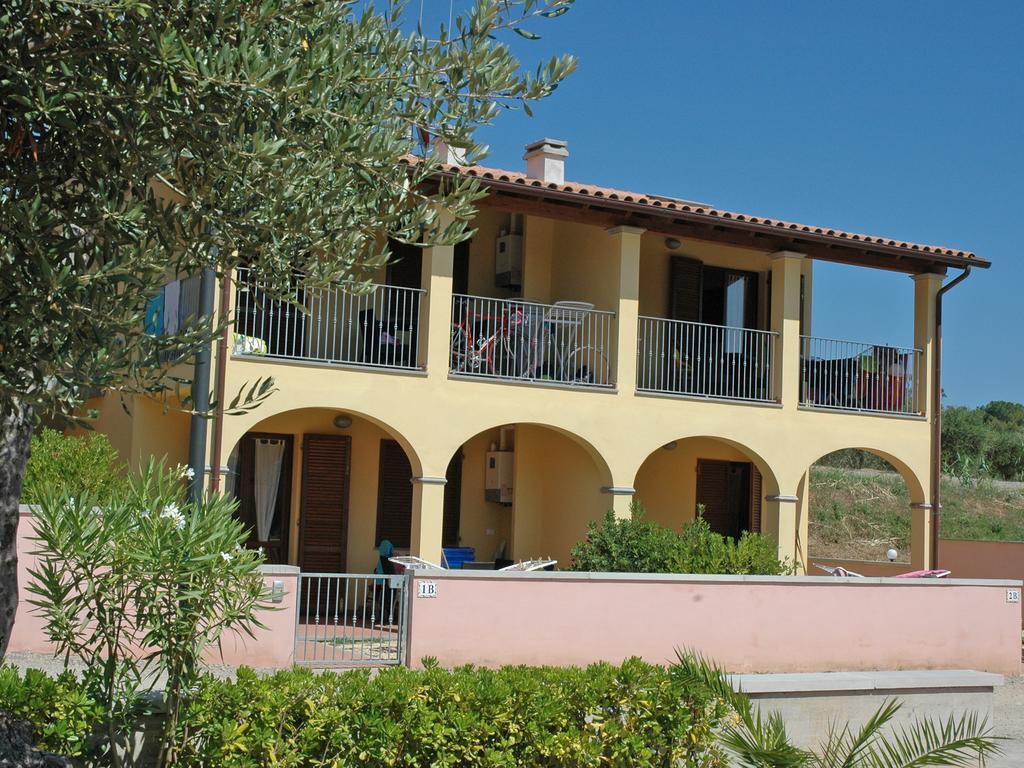 Appartement Baia Fiorita à Porto Azzurro Extérieur photo